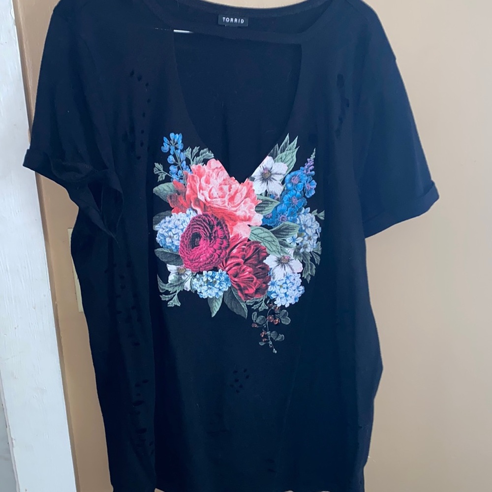Torrid Plus Size Low Cut Black Floral Choker Neck T-Shirt 1X